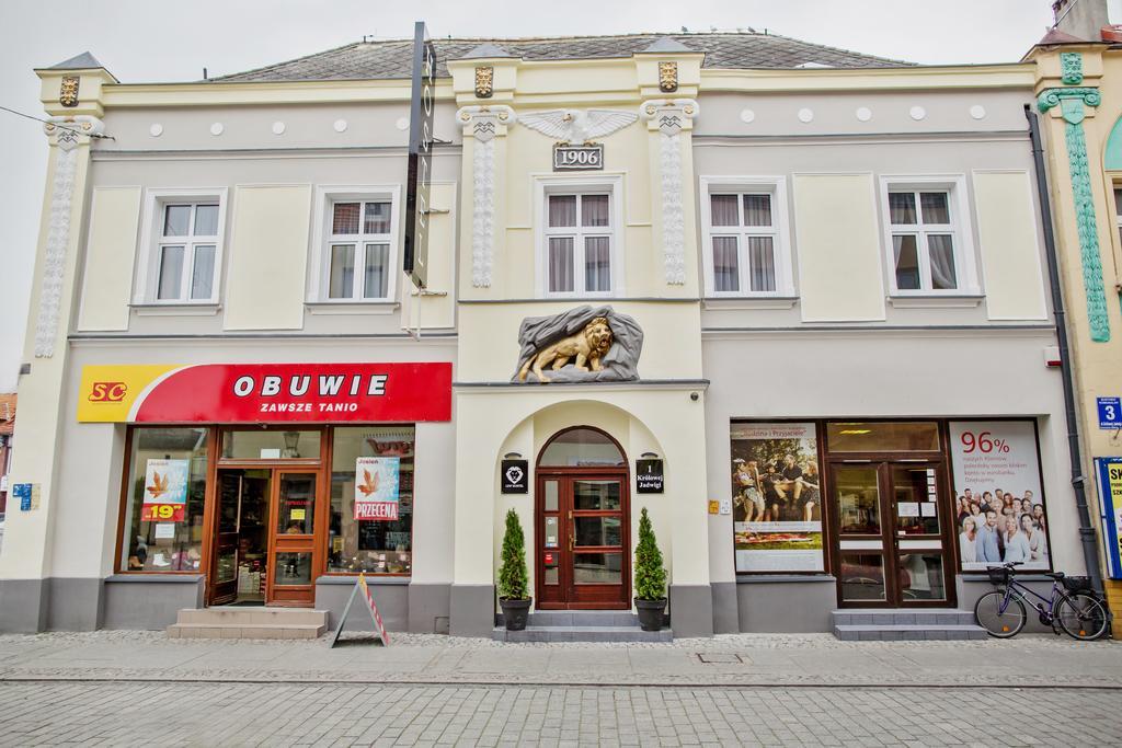 Lew Hostel Иновроцлав Экстерьер фото