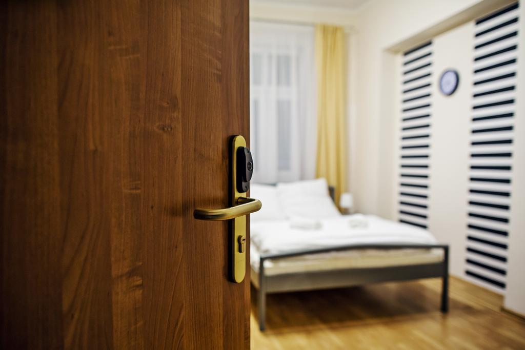 Lew Hostel Иновроцлав Номер фото