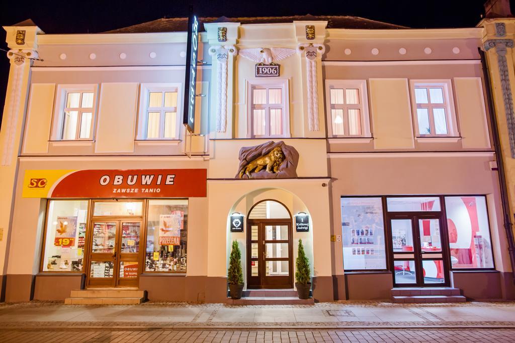 Lew Hostel Иновроцлав Экстерьер фото