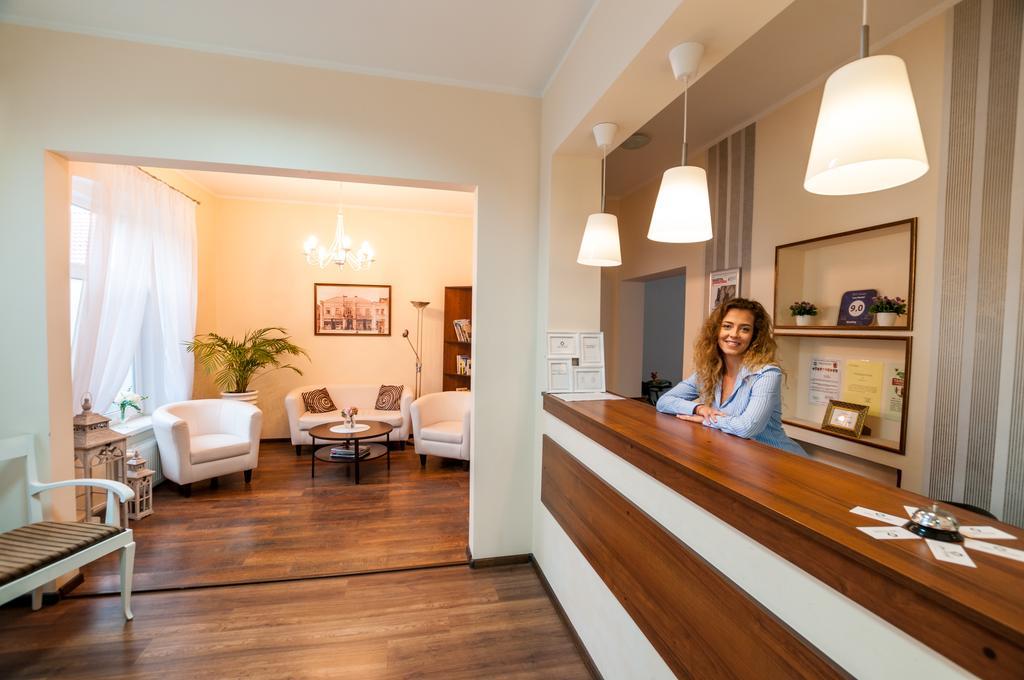 Lew Hostel Иновроцлав Экстерьер фото